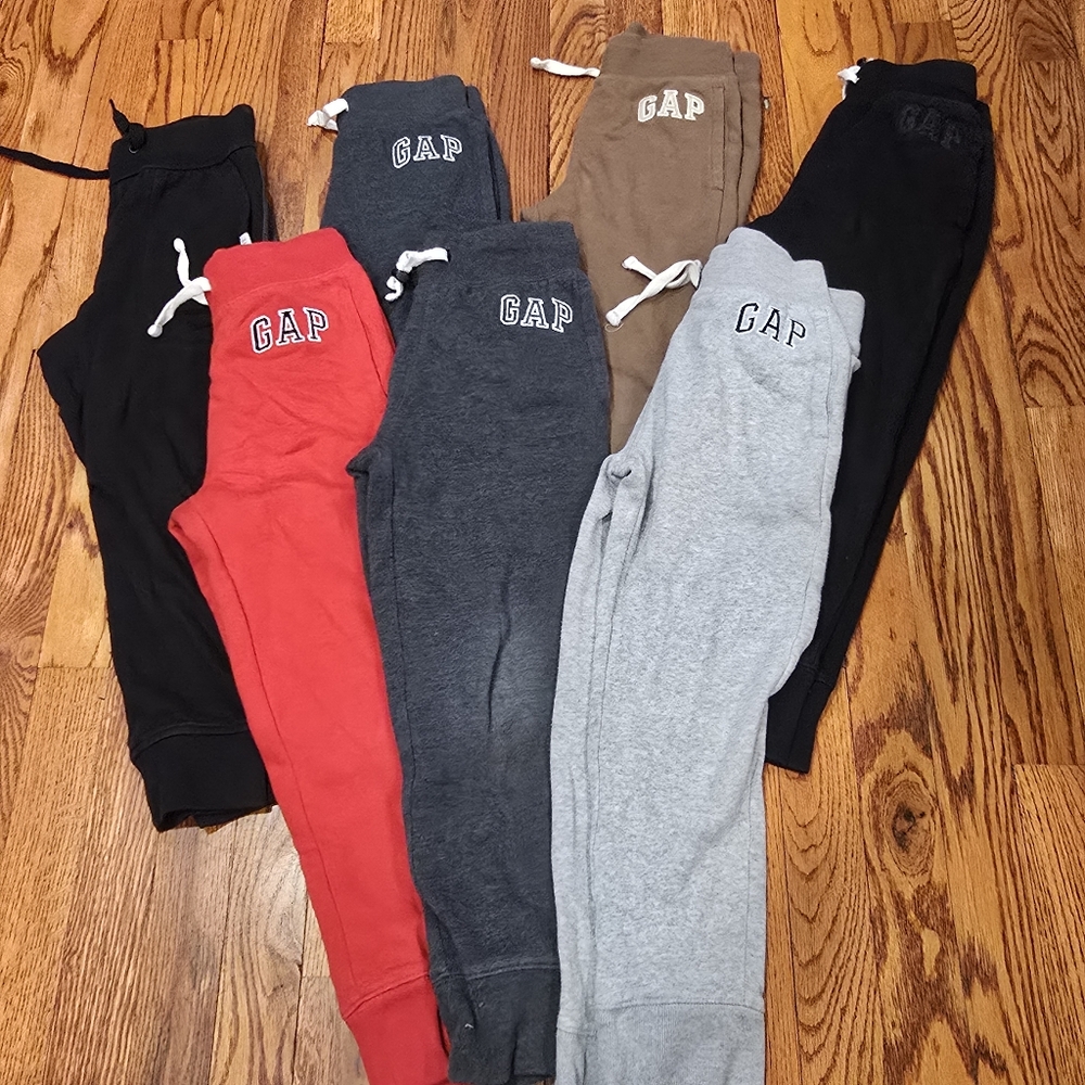 GAP Gray Sweatpants Joggers Comfortable Relaxed Fit